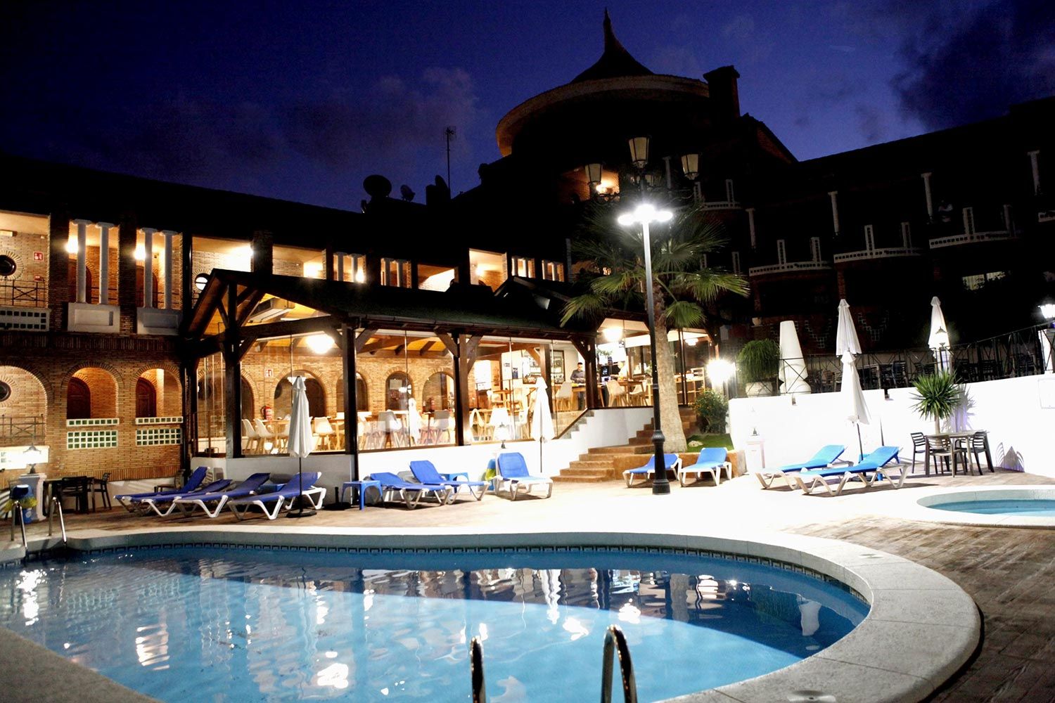 Hotel Boutique Calas de Alicante Puente de Diciembre Monoparental de Cuento