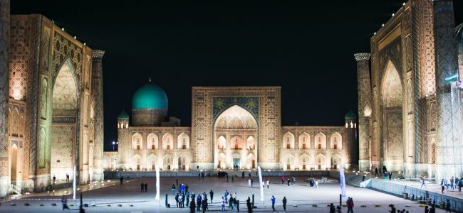 Uzbekistan 650x300 Viajar Solo en grupo