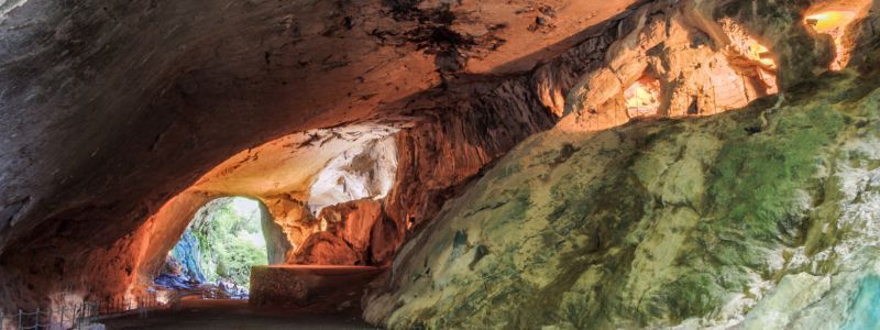 Cuevas de Zugarramundi