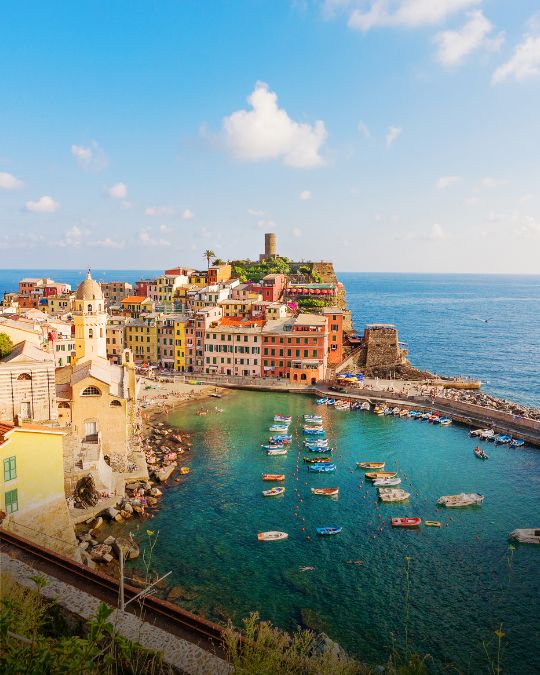 Cinque Terre Viajeros Singles: Viajar solo en grupo single