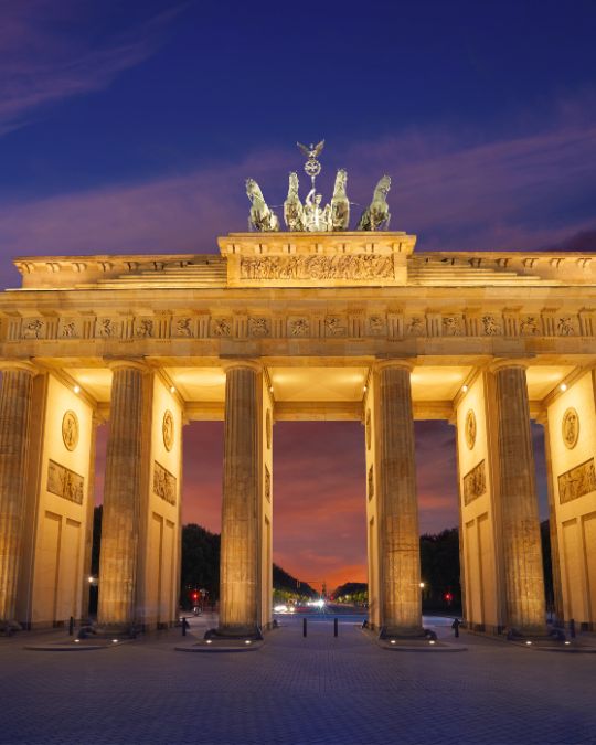 Berlin Viajeros Singles: Viajar solo en grupo single
